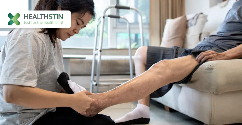 Exercise and Diabetes: Q&A With Dr Rachelle Sultana 6 Exercise Physiologist taking care of your foot to avoid developing foot problem