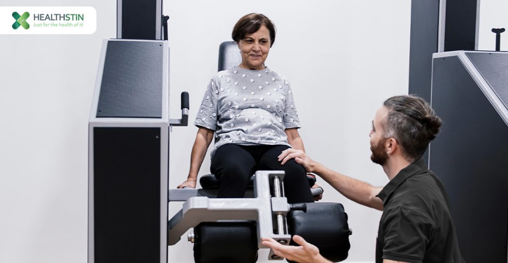 What Is Physiotherapy? The Ultimate Guide to Services, Benefits, and Booking Physiotherapy Near Me 2 Registered Physiotherapists | Physiotherapy Near Me Assisting patient