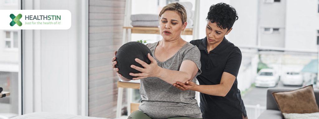 Exercise Physiology at Healthstin Brimbank 22 Physiotherapist providing treatment in a clinic setting (for Healthstin) | Exercise Physiology Jobs Australia